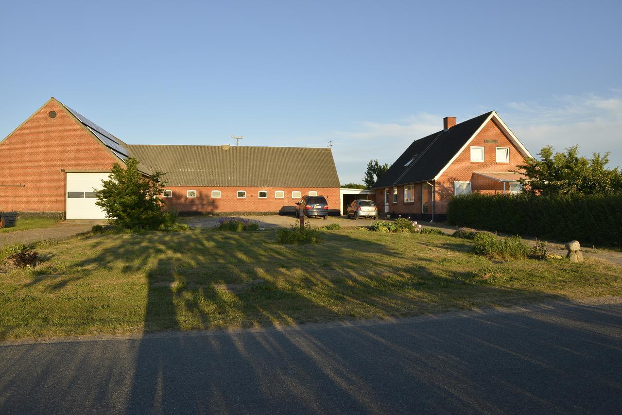 Kardybvej 8 Bed and Breakfast Tastum Exterior foto